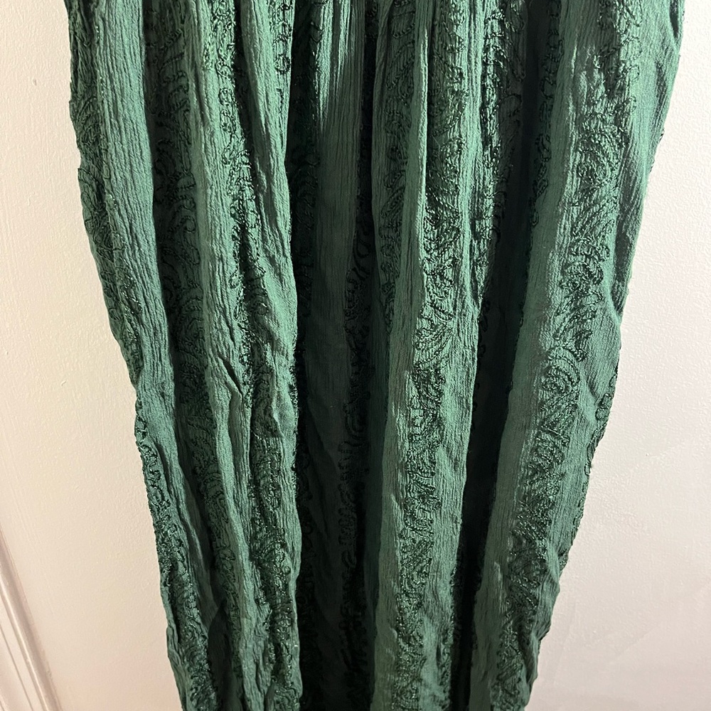 Green Lace Button-Front Midi Dress - Picture 4 of 8